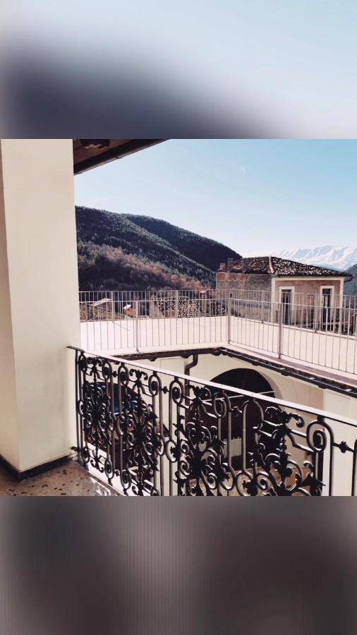 Piazzetta Del Forno Grazioso Bilocale Ad Assergi Dış mekan fotoğraf